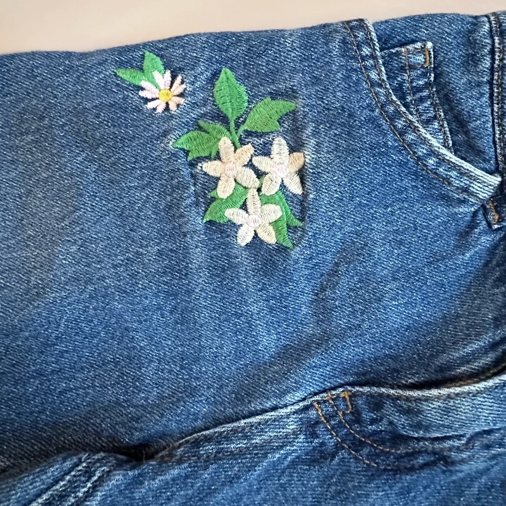 Mini Boden Cottage Core Jeans - Picture 4 of 8